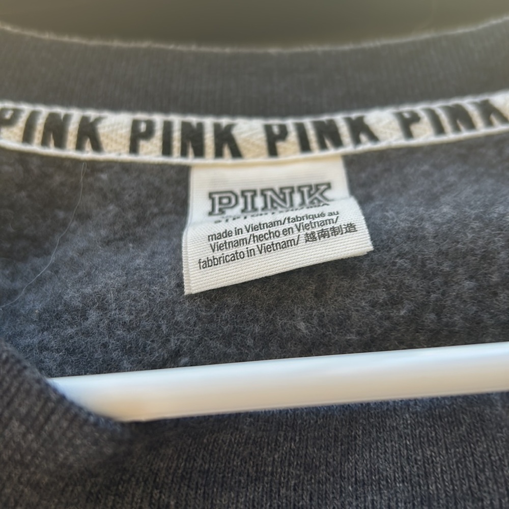 Sweatshirt - Picture 2 of 6